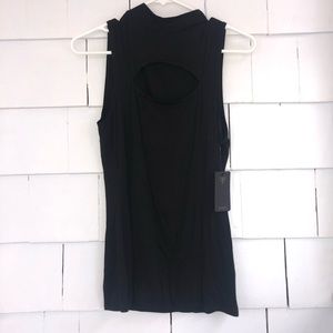 Brand new (with tags!) Guess top